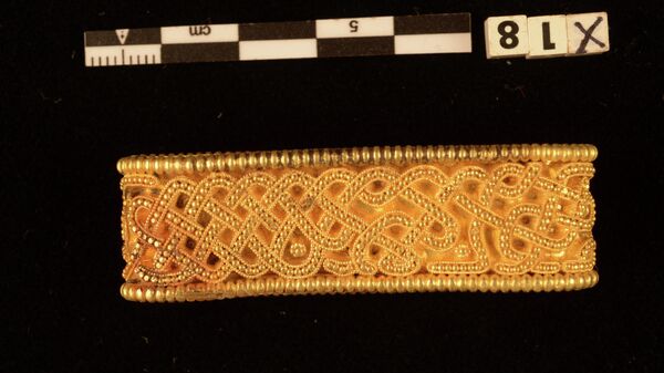 Золотые предметы VI столетия, найденные около города Еллинг, Дания
