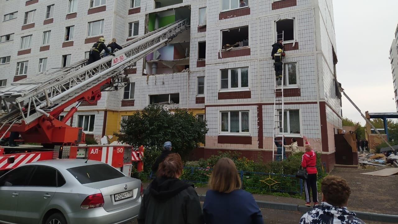 Многоквартирный жилой дом в Ногинске разрушенный в результате взрыва бытового газа - РИА Новости, 1920, 08.09.2021