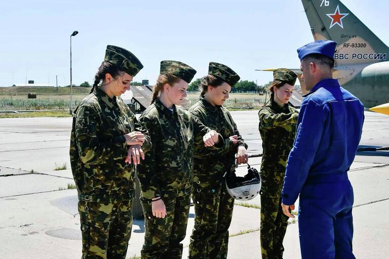 Не волнуйся командир, не подведем. Автор Иван Рузин. 1 место в номинации Знание – сила Не волнуйся командир, не подведем. Автор Иван Рузин. 1 место в номинации Знание – сила