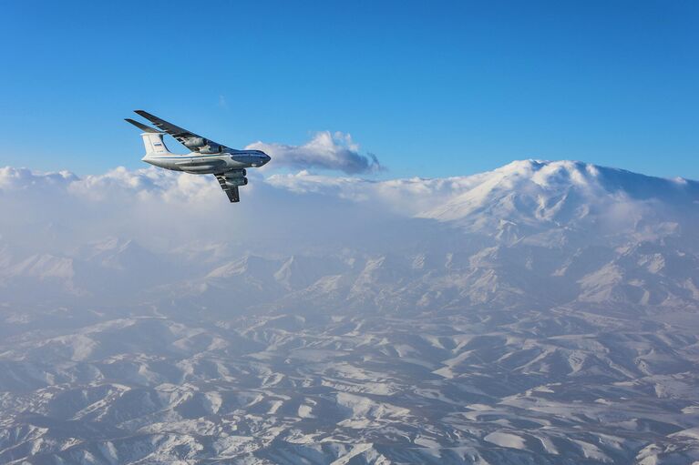 Покорители Эльбруса. Автор Александр Бадеев. 2 место в номинации Сила русского оружия Покорители Эльбруса. Автор Александр Бадеев. 2 место в номинации Сила русского оружия