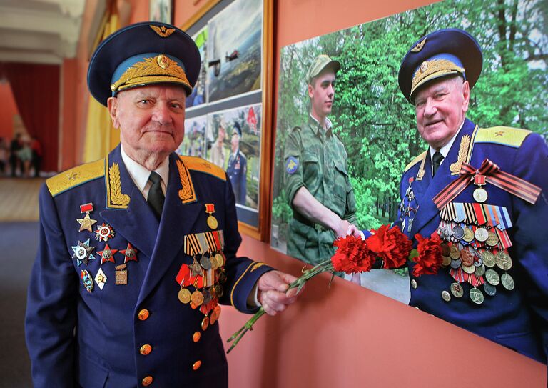 Спасибо, зритель, дорогой и боевойс!. Автор Александр Яблонских. Номинация День победы Спасибо, зритель, дорогой и боевойс!. Автор Александр Яблонских. Номинация День победы