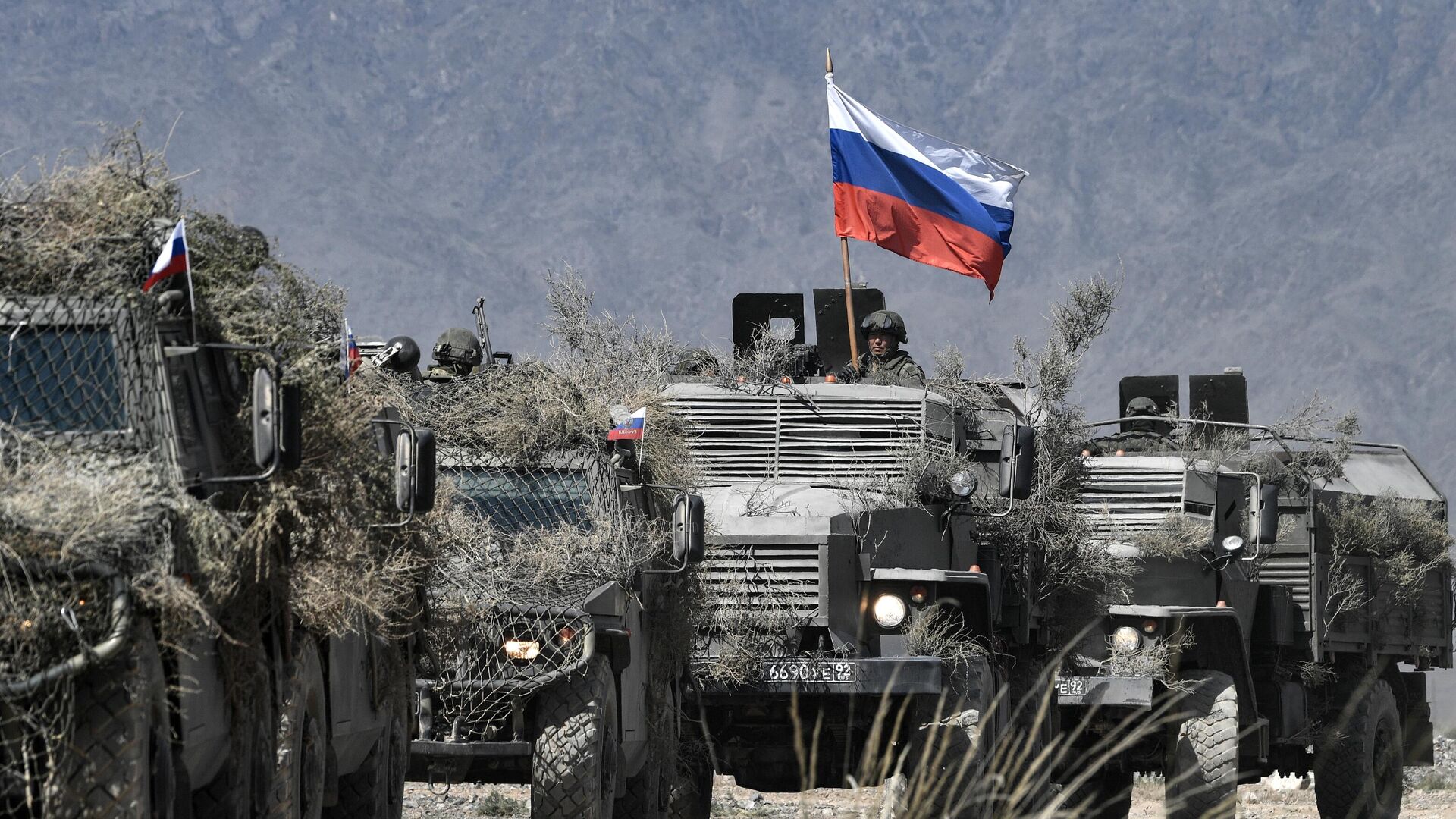 Колонна российской военной техники на  военных учениях   - РИА Новости, 1920, 29.02.2024