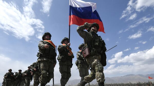 Военнослужащие ВС России на учениях ОДКБ