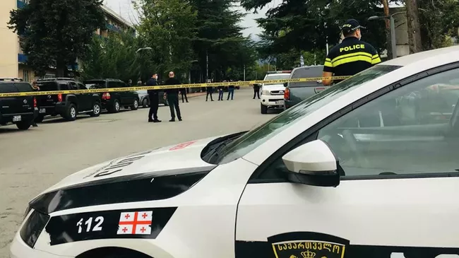 На месте захвата заложников в филиале Банка Грузии в городе Кварели