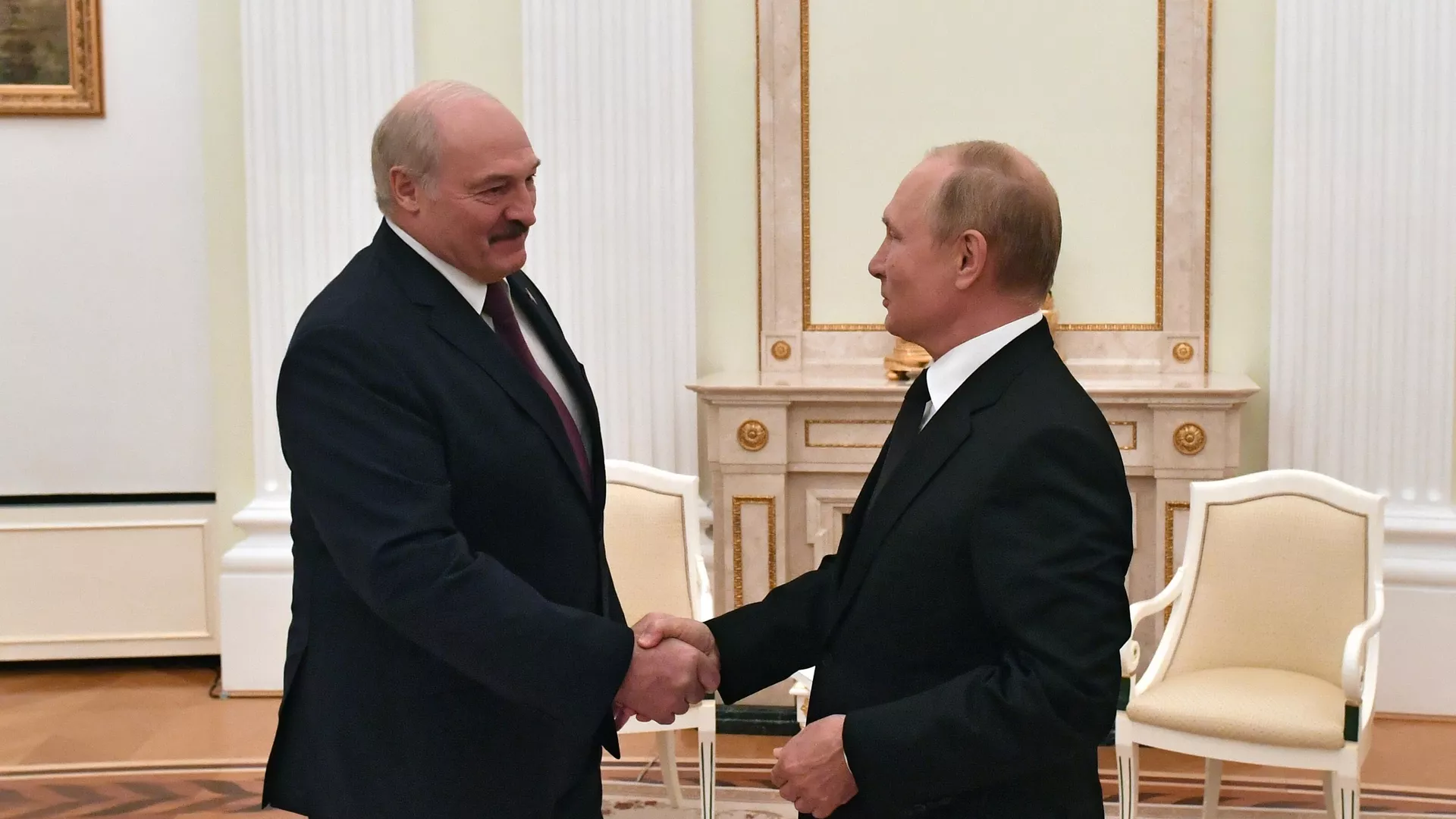 Президент РФ Владимир Путин и президент Белоруссии Александр Лукашенко во время встречи - РИА Новости, 1920, 05.11.2021