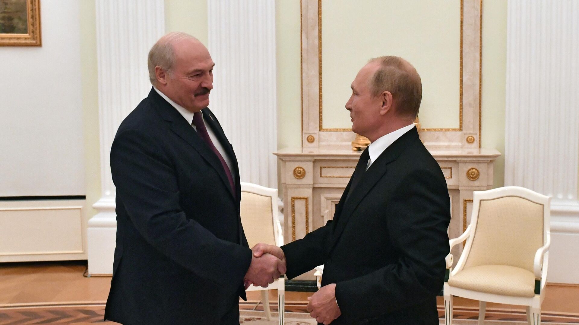 Президент РФ Владимир Путин и президент Белоруссии Александр Лукашенко во время встречи - РИА Новости, 1920, 02.12.2021