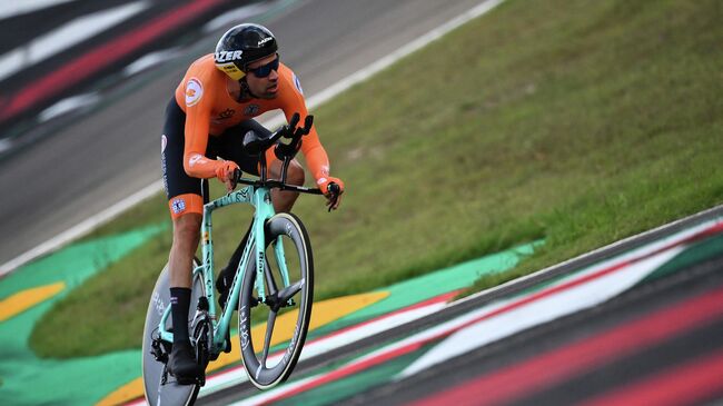 Netherlands' Tom Dumoulin competes in the Men's Elite Individual Time Trial at the UCI 2020 Road World Championships in Imola, Emilia-Romagna, Italy, on September 25, 2020. (Photo by Marco BERTORELLO / AFP)