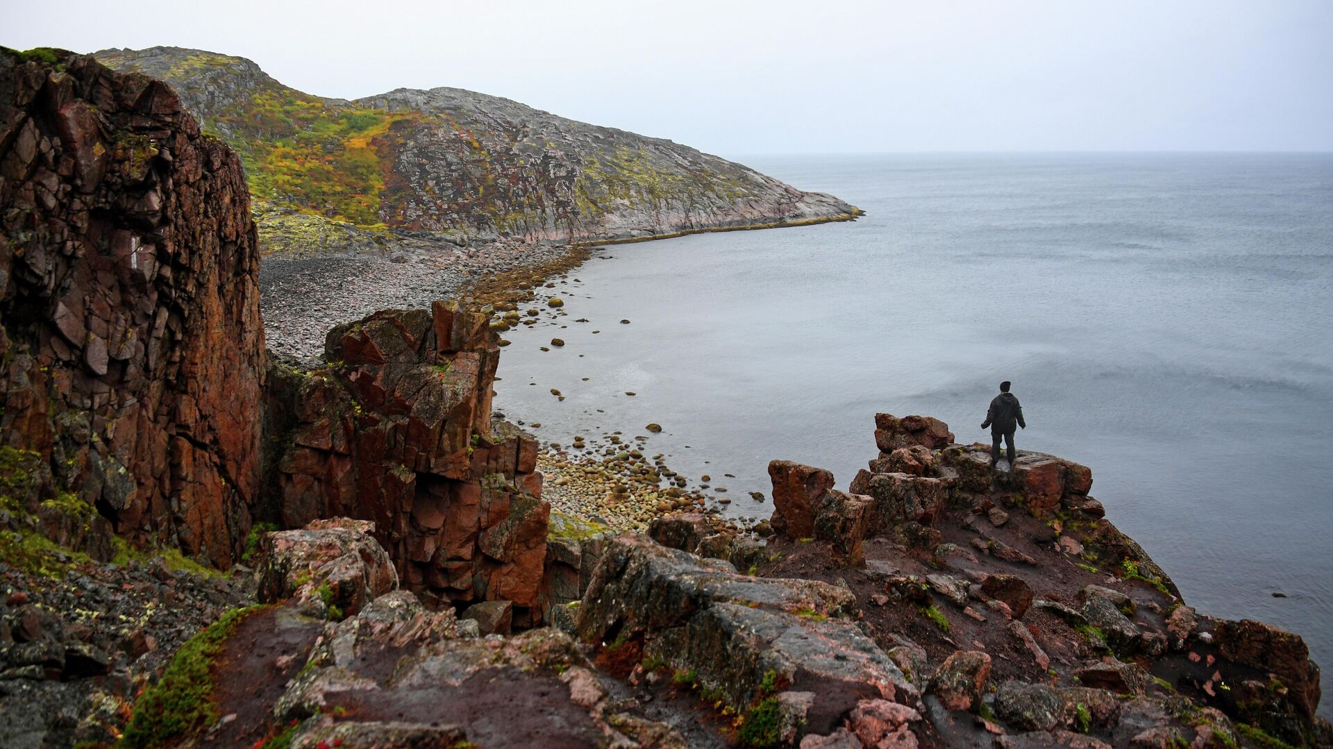 A tourist on the shore of the Barents Sea - 1920, 09/13/2021