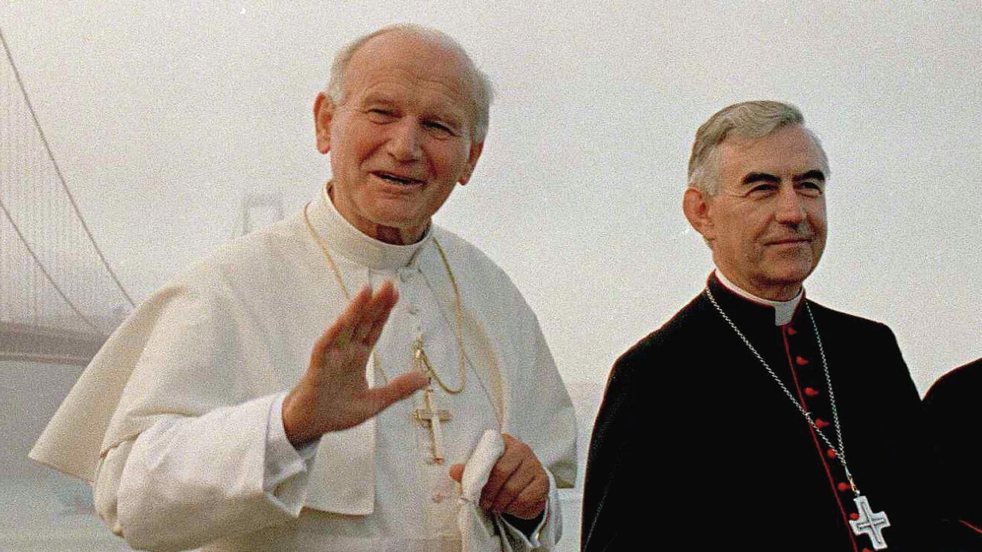 Папа Иоанн Павел II и кардинал Агостино Казароли в Сан-Франциско - РИА Новости, 1920, 13.09.2021