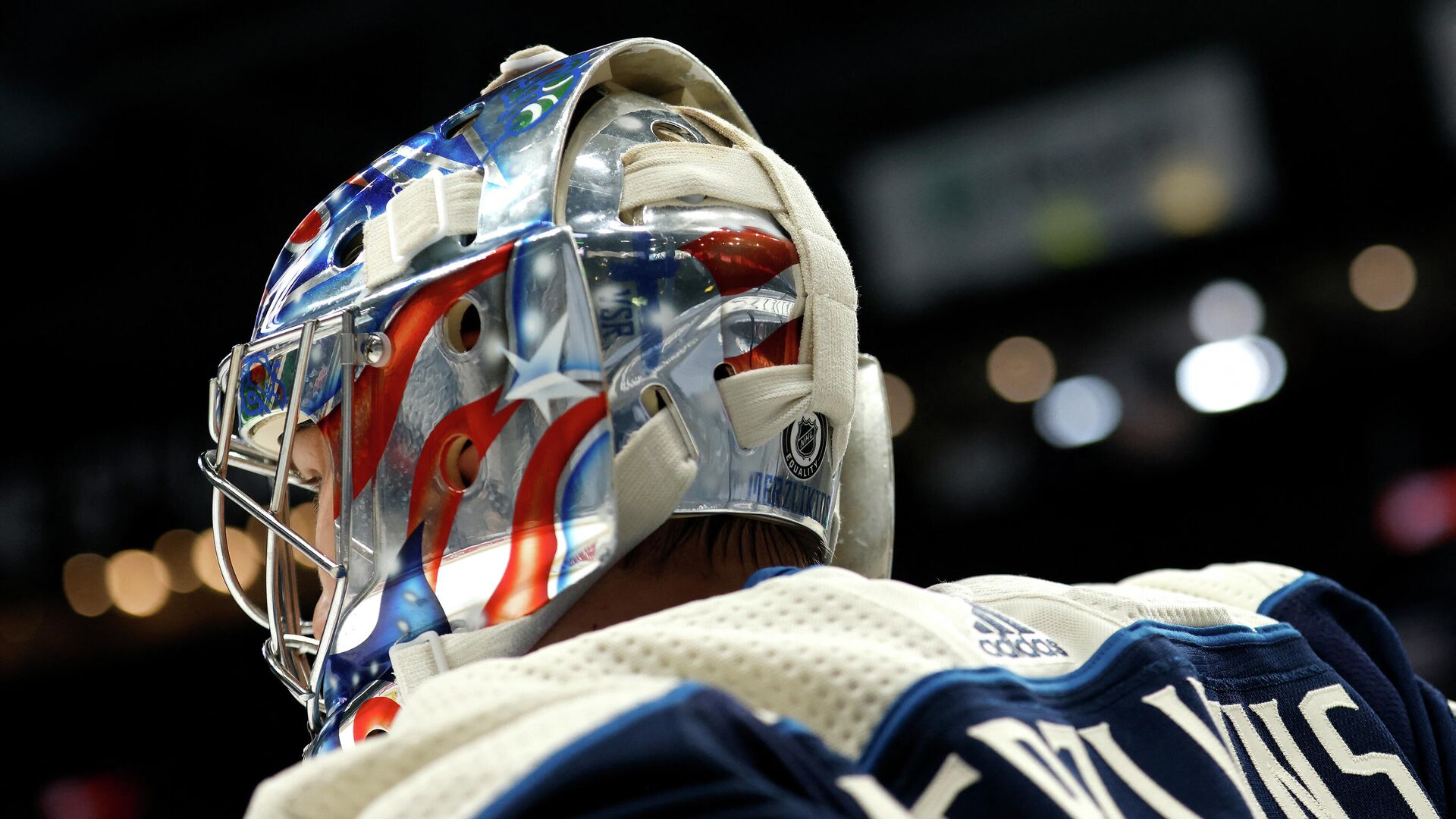 COLUMBUS, OH - MAY 07: Elvis Merzlikins #90 of the Columbus Blue Jackets warms up prior to the start of the game against the Detroit Red Wings at Nationwide Arena on May 7, 2021 in Columbus, Ohio.   Kirk Irwin/Getty Images/AFP (Photo by Kirk Irwin / GETTY IMAGES NORTH AMERICA / Getty Images via AFP) - РИА Новости, 1920, 10.09.2021