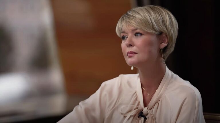 Алена Омарғалиеваның жалаңаш суреттері