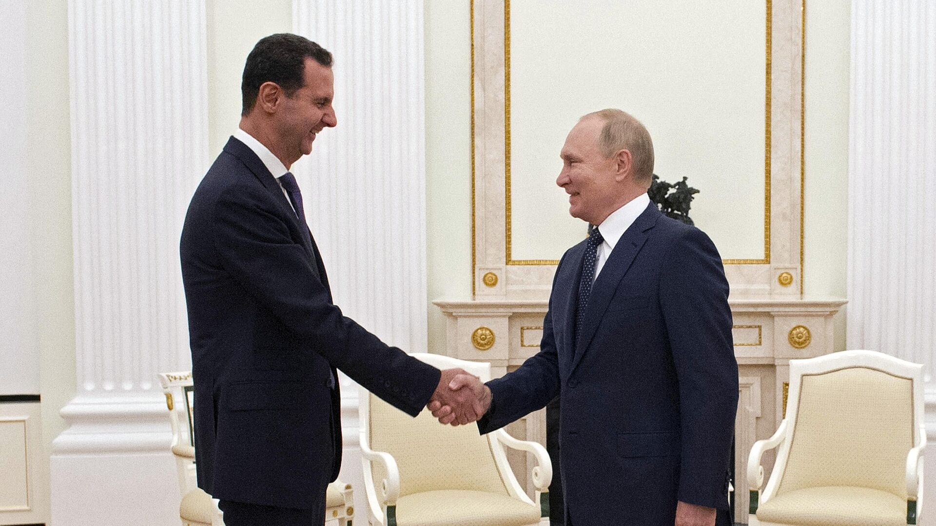 Пресс-секретарь президента Песков: Кремль сообщит, если встреча Путина и Асада состоится