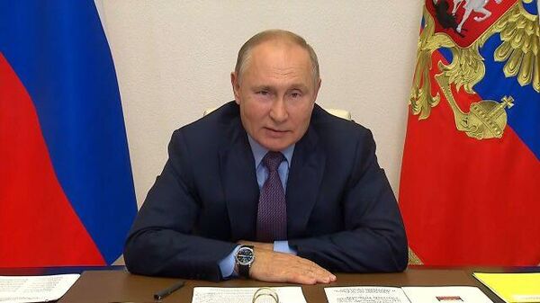 Путин объяснил причины его ухода на самоизоляцию