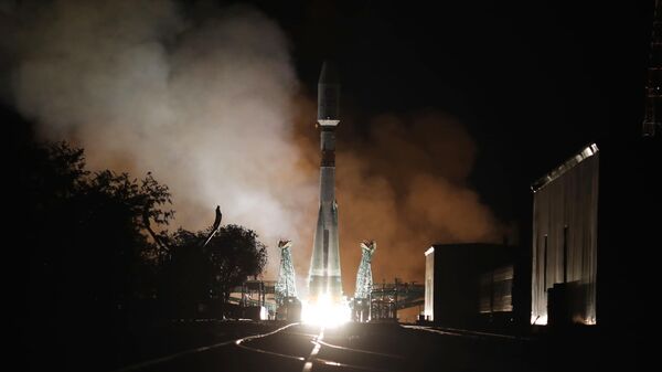 Пуск ракеты-носителя Союз-2.1б с разгонным блоком Фрегат и 34 космическими аппаратами спутниковой компании OneWeb с космодрома Байконур