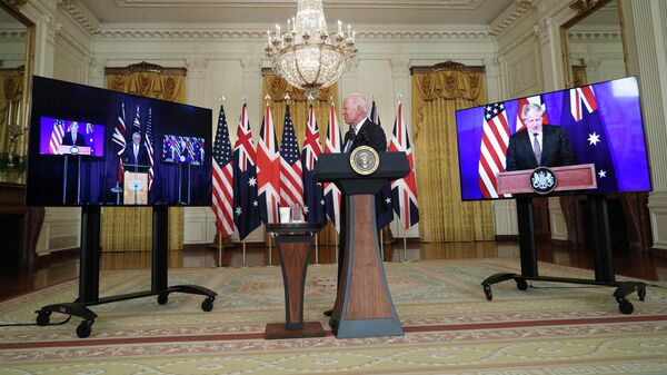 Президент США Джо Байден во время переговоров с премьер-министром Австралии Скоттом Моррисоном и премьер-министром Великобритании Борисом Джонсоном в Белом доме в Вашингтоне
