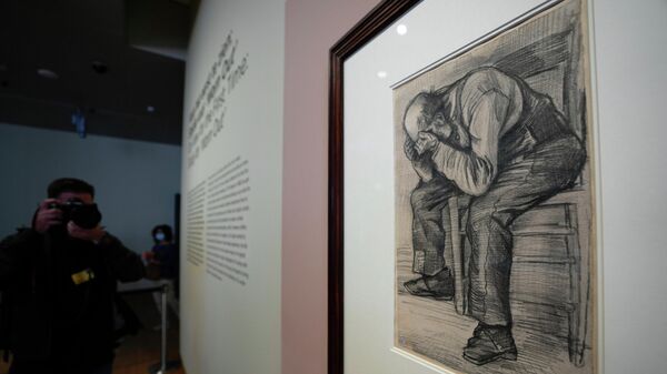 Рисунок Ван Гога Worn Out, впервые выставленный в музее Ван Гога в Амстердам