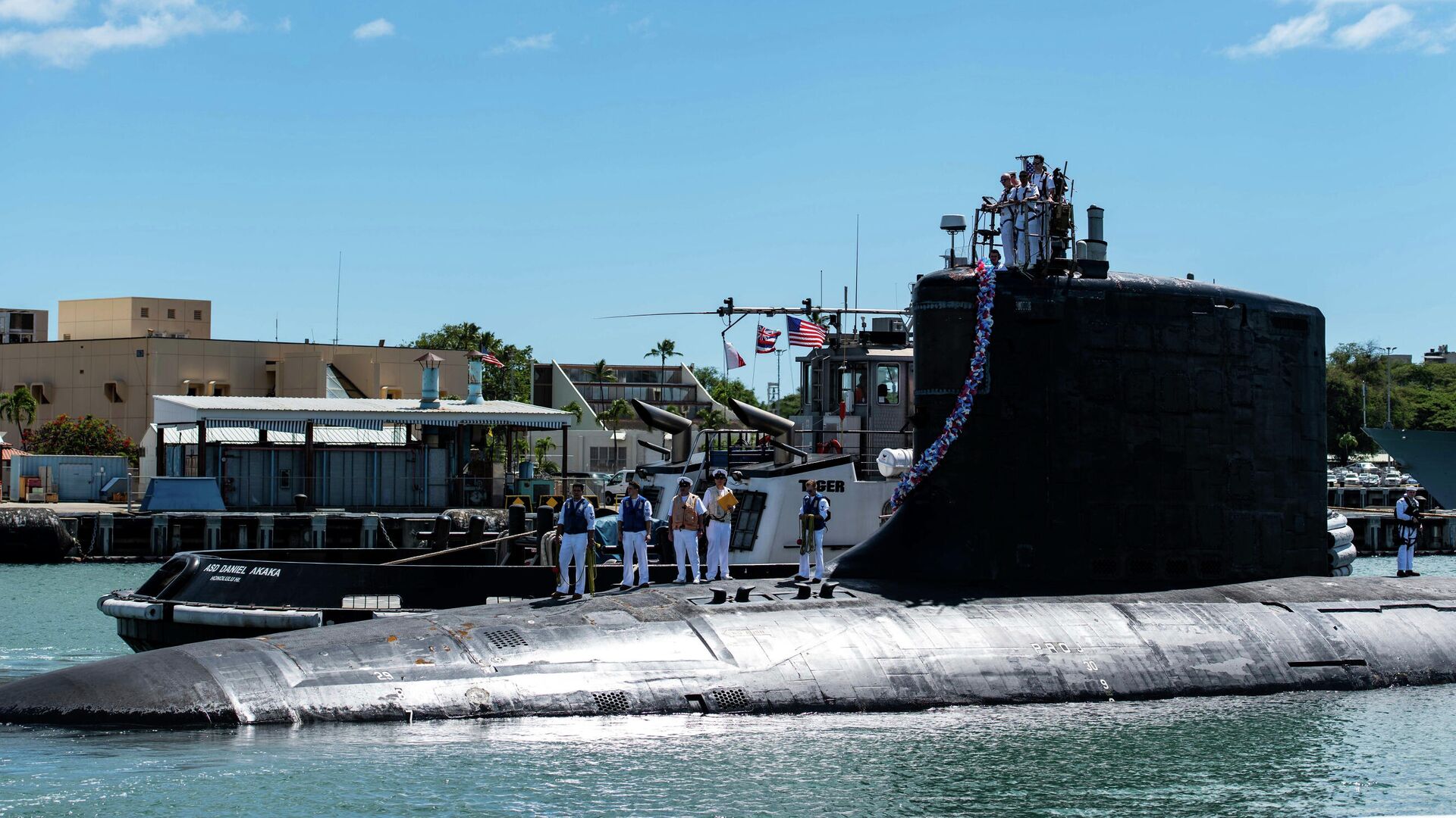 Атомная ударная подводная лодка класса Вирджиния в составе ВМС Соединенных Штатов SS Illinois возвращается на базу в Перл-Харбор-Хикэм. 13 сентября 2021 года  - РИА Новости, 1920, 18.09.2021