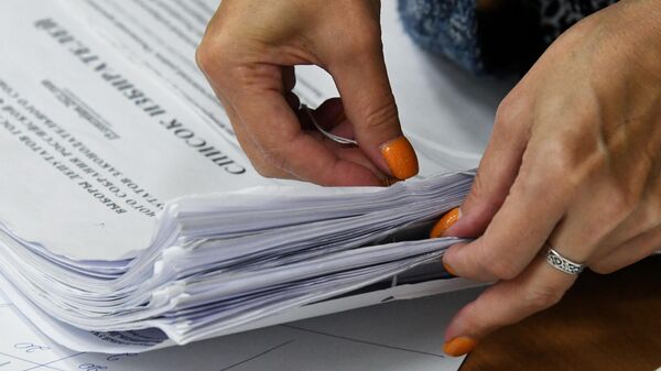 Подсчет голосов на избирательном участке №727 во Владивостоке