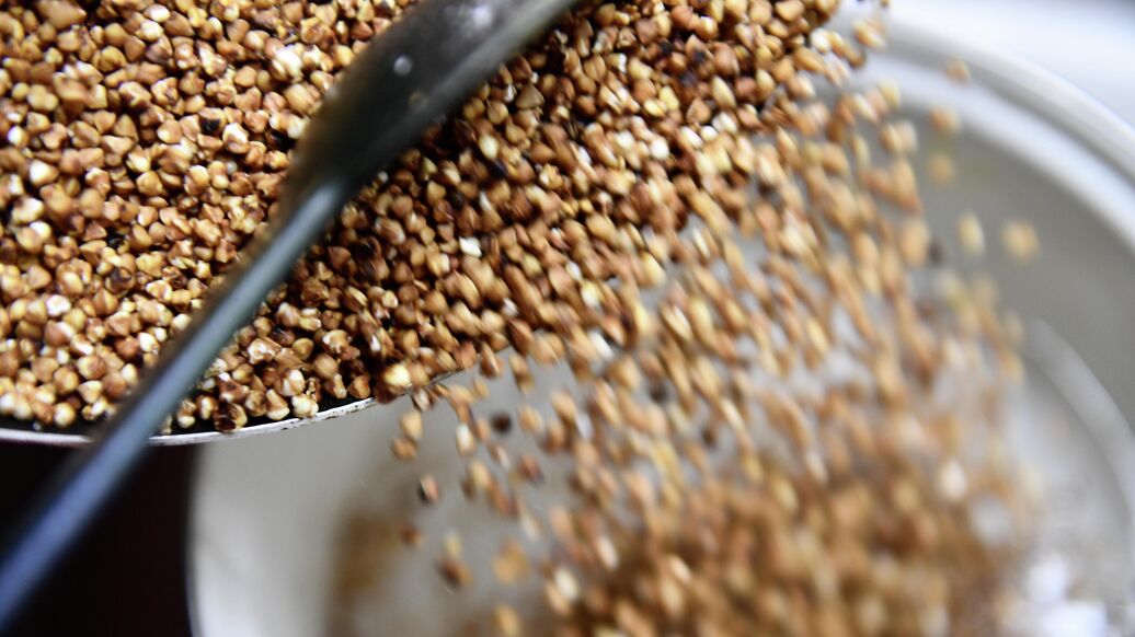 Алтайская компания отреагировала на запрет в Белоруссии гречки "Фермер"