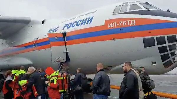 Самолет МЧС вылетел в Пермь к раненным при стрельбе в университете