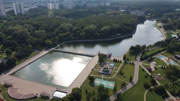 Большой Графский пруд на востоке Москвы 