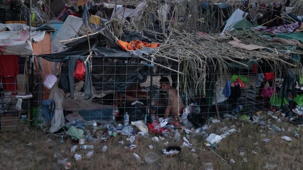 Лагерь мигрантов в городе Дель-Рио, штат Техас, США