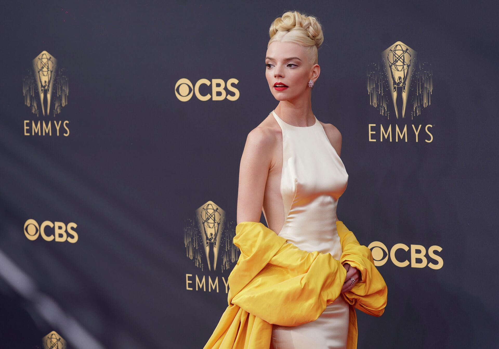 Аня Тейлор-Джой на церемонии вручения награды Эмми Аня Тейлор-Джой на церемонии вручения награды Эмми - РИА Новости, 1920, 21.08.2025