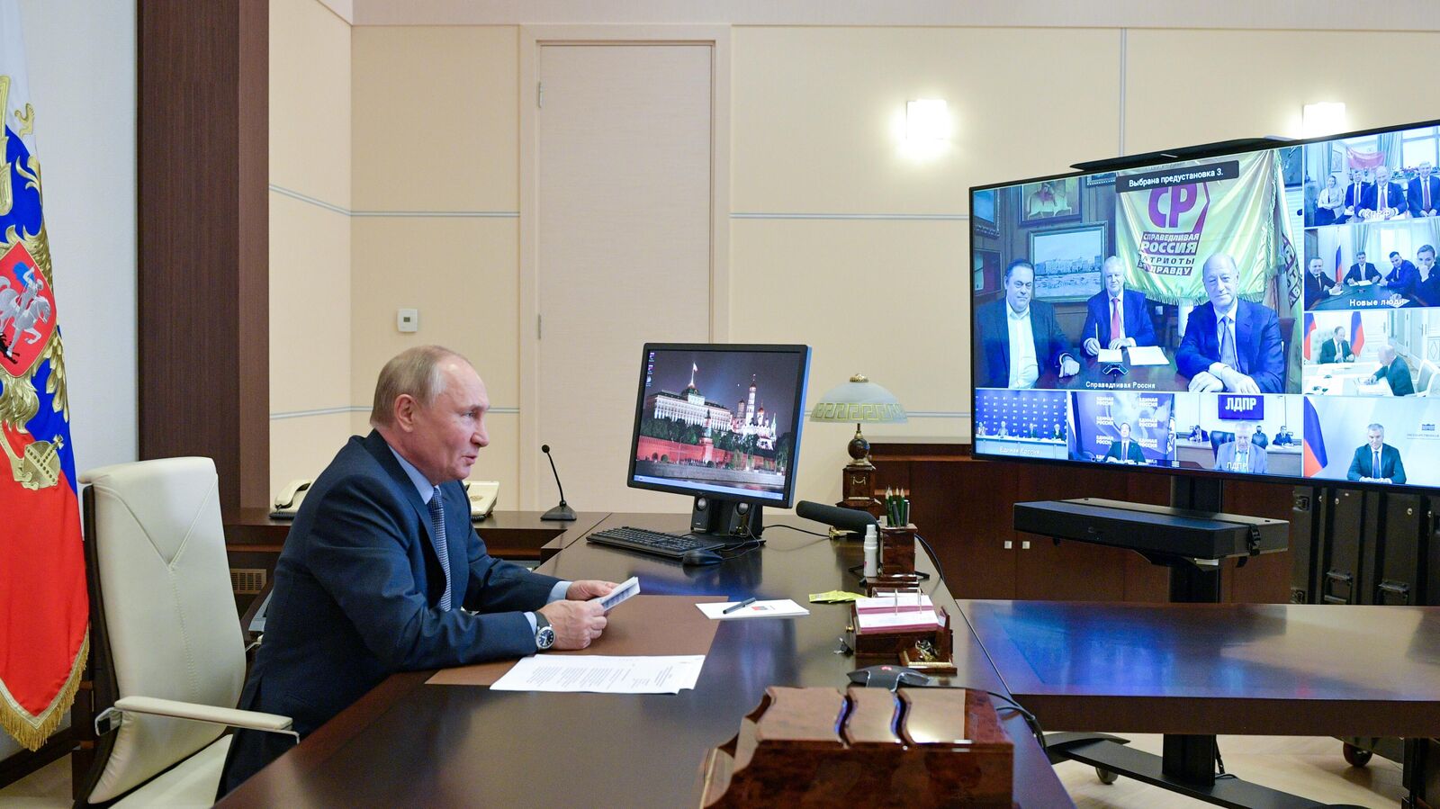 Переводчица Путина Мандрова Фото Переводчица Путина Мандрова Фото