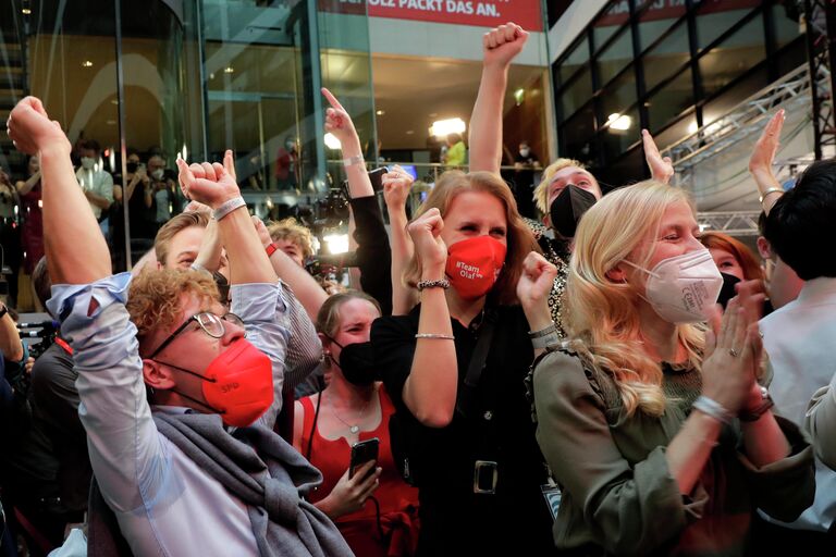 Реакция сторонников Социал-демократической партии после выборов в парламент Германии 