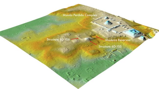 Лидарный анализ показал, что территория, которую когда-то считали естественными холмами (в центре), недалеко от комплекса Затерянный мир Тикаля (справа), на самом деле представляет собой разрушенную цитадель возрастом 1800 лет