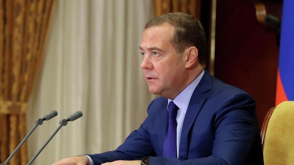 Зампред Совбеза РФ Дмитрий Медведев проводит заседание президиума Совета при президенте РФ по науке и образованию