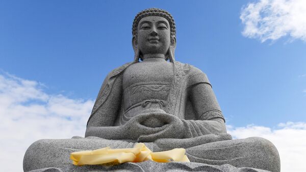 Статуя Будды 