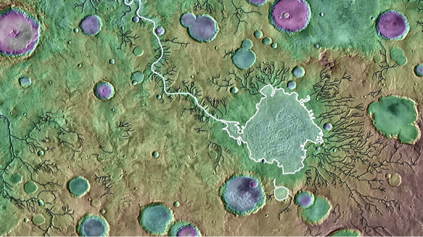 Раскрашенная топографическая карта фрагмента поверхности Марса, полученная с помощью лазерного высотомера космического зонда Mars Orbiter. Белыми линиями обозначены контуры бывших кратерных озер и прорывной каньон, черными - прочие речные долины. Размер изображения - примерно 650 километров в поперечнике