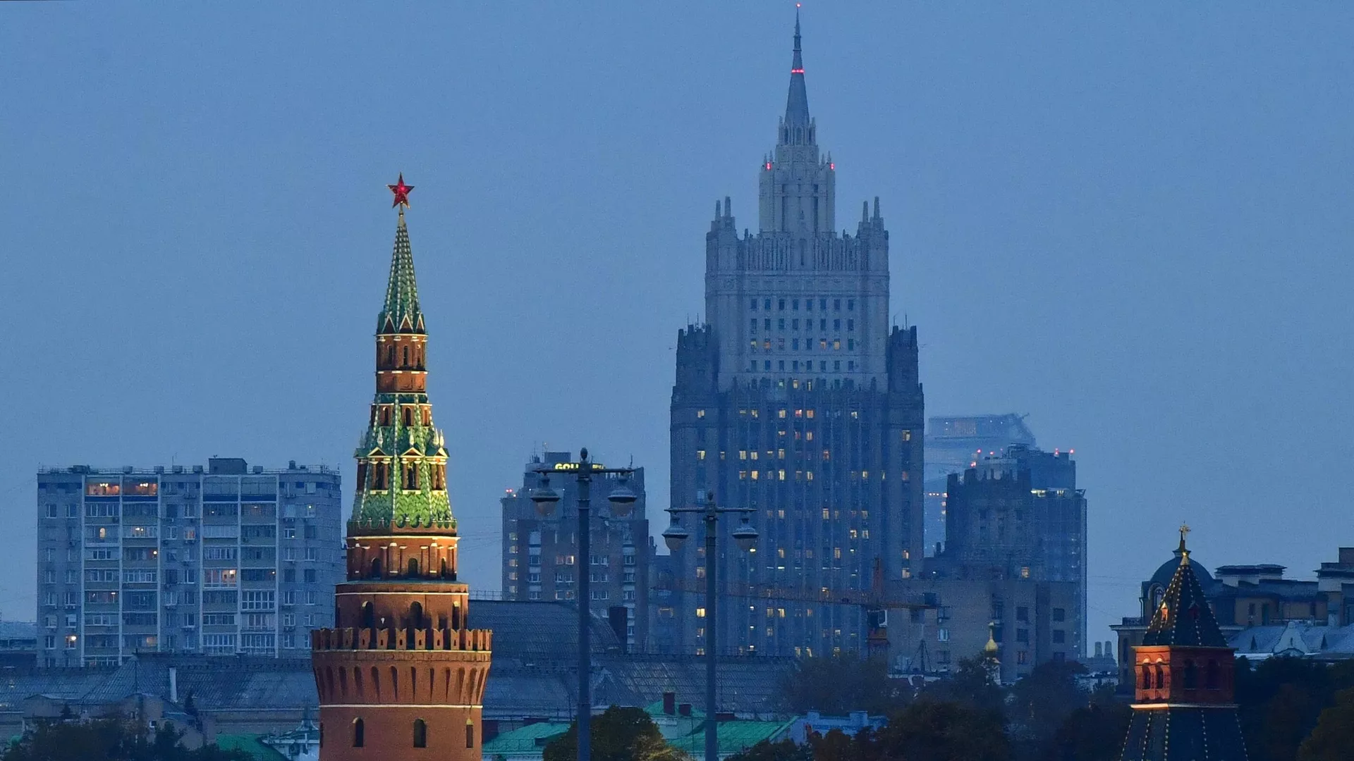 Московский Кремль и здание МИД России - РИА Новости, 1920, 02.12.2021