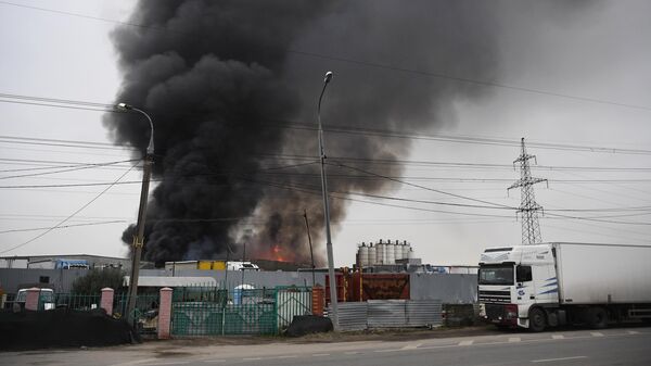 Пожар на складе со стройматериалами в Новой Москве