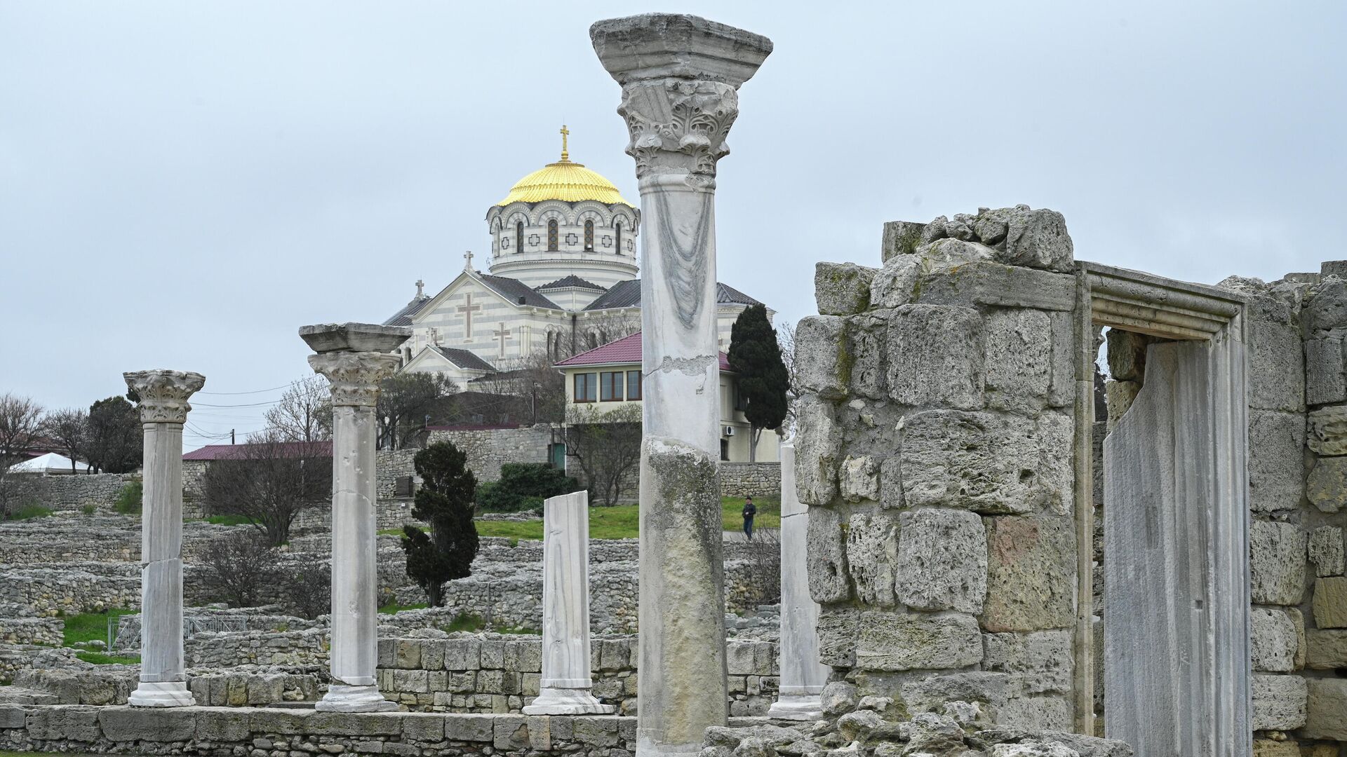 Базилика на территории музея-заповедника Херсонеса Таврического в Крыму - РИА Новости, 1920, 10.04.2022