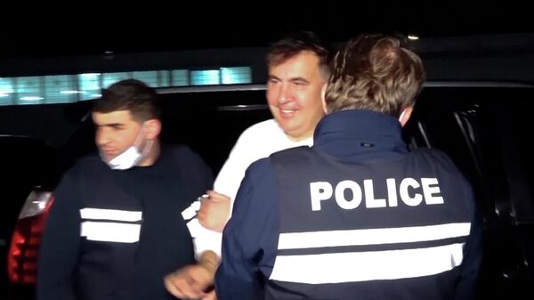 Бывший президент Грузии Михаил Саакашвили после задержания в городе Рустави