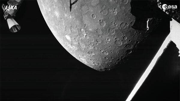 Изображение поверхности Меркурия, переданное зондом BepiColombo