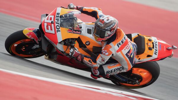 AUSTIN, TEXAS - OCTOBER 02: Marc Marquez of Spain and Repsol Honda Team rounds the bend during the MotoGP qualifying practice during the MotoGP Of The Americas - Qualifying on October 02, 2021 in Austin, Texas.   Mirco Lazzari gp/Getty Images/AFP (Photo by Mirco Lazzari gp / GETTY IMAGES NORTH AMERICA / Getty Images via AFP)