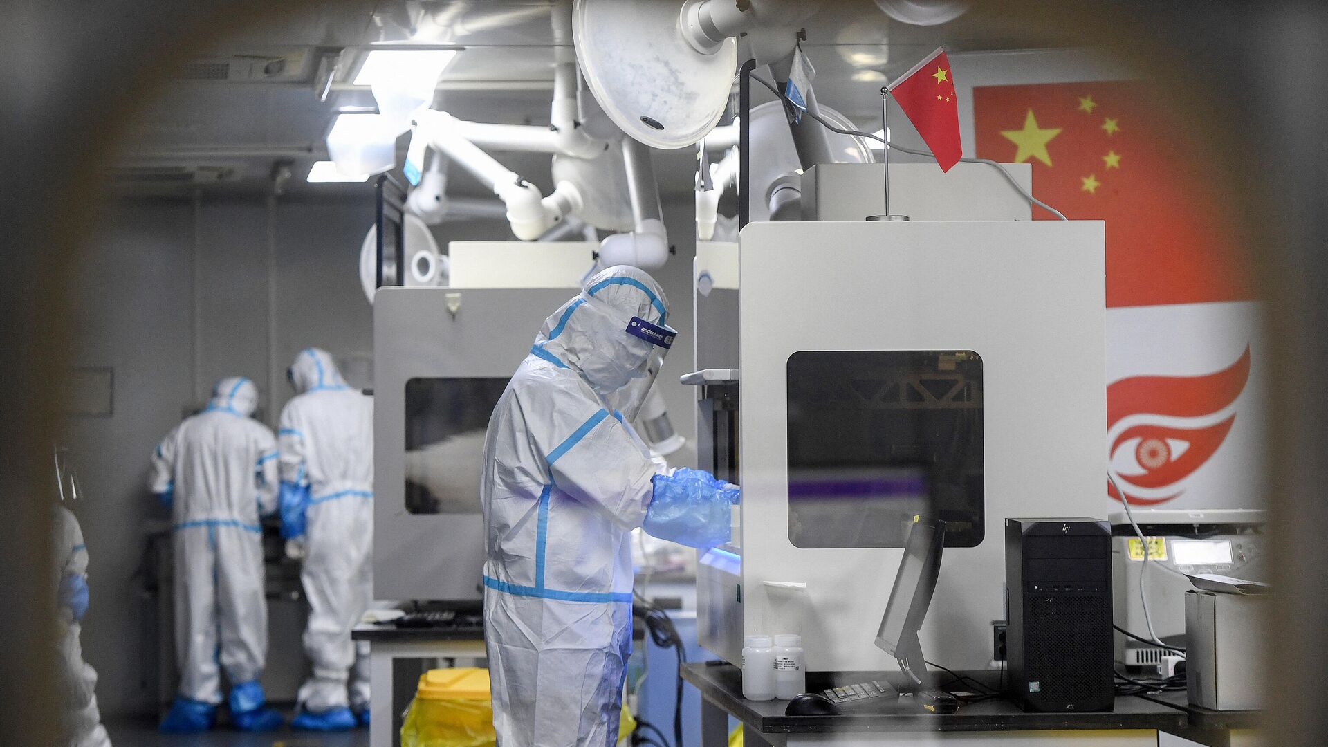 В лаборатории тестирования на Covid-19 в Ухане, Китай - РИА Новости, 1920, 05.10.2021