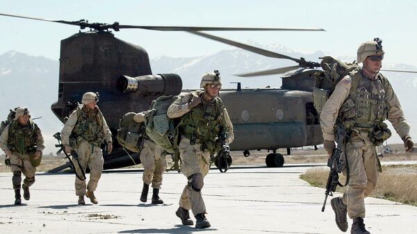 Солдаты США перед операцией Несокрушимая свобода