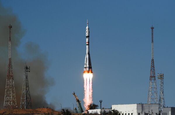Запуск ракеты-носителя с космическим кораблем Союз МС-19 со стартового комплекса Восток №31 космодрома Байконур