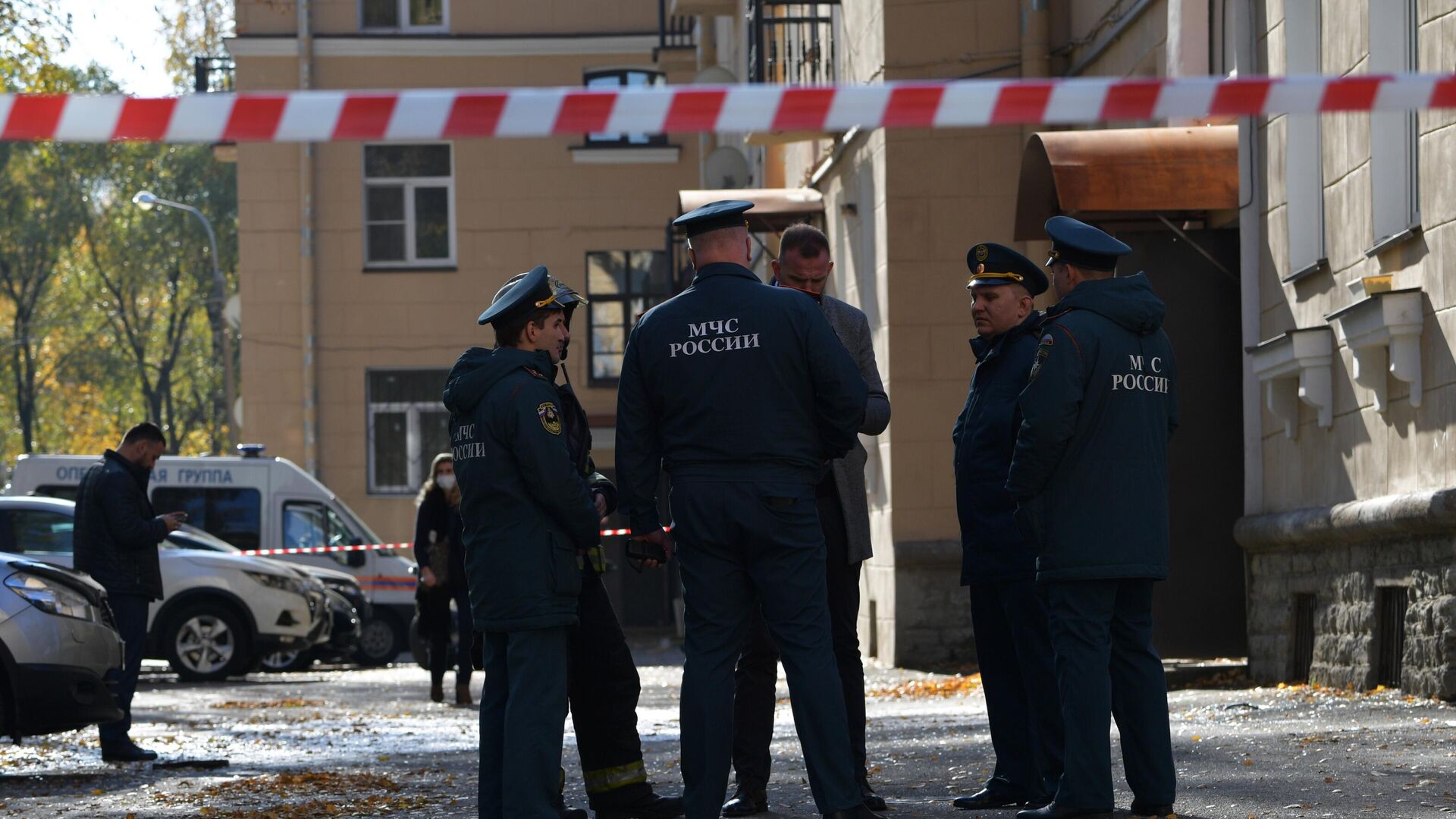 Два человека пострадали из-за хлопка газа в Екатеринбурге
