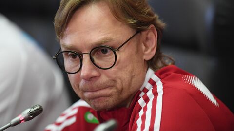 Валерий Карпин