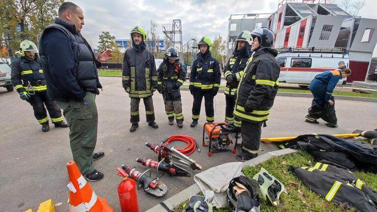 Учебные сборы добровольных пожарных и спасателей