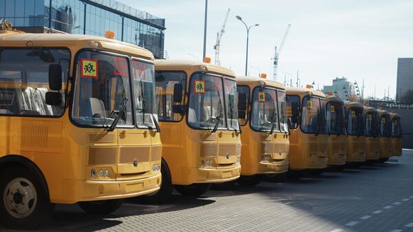 Школы Белгородской области получили 65 новых автобусов