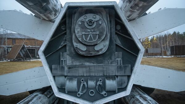 Корабль повстанцев из Звёздных войн - Крестокрыл (X-Wing), сделанный косплеерами из Якутии