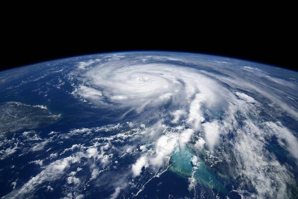 Ураган Ида с борта МКС