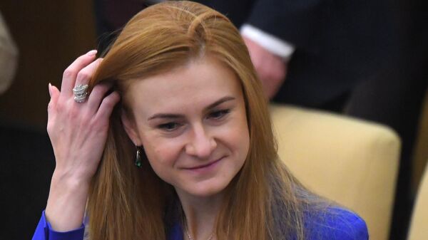 Депутат Государственной Думы РФ Мария Бутина перед началом пленарного заседания