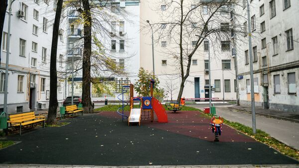 Детская площадка в Ананьевском переулке